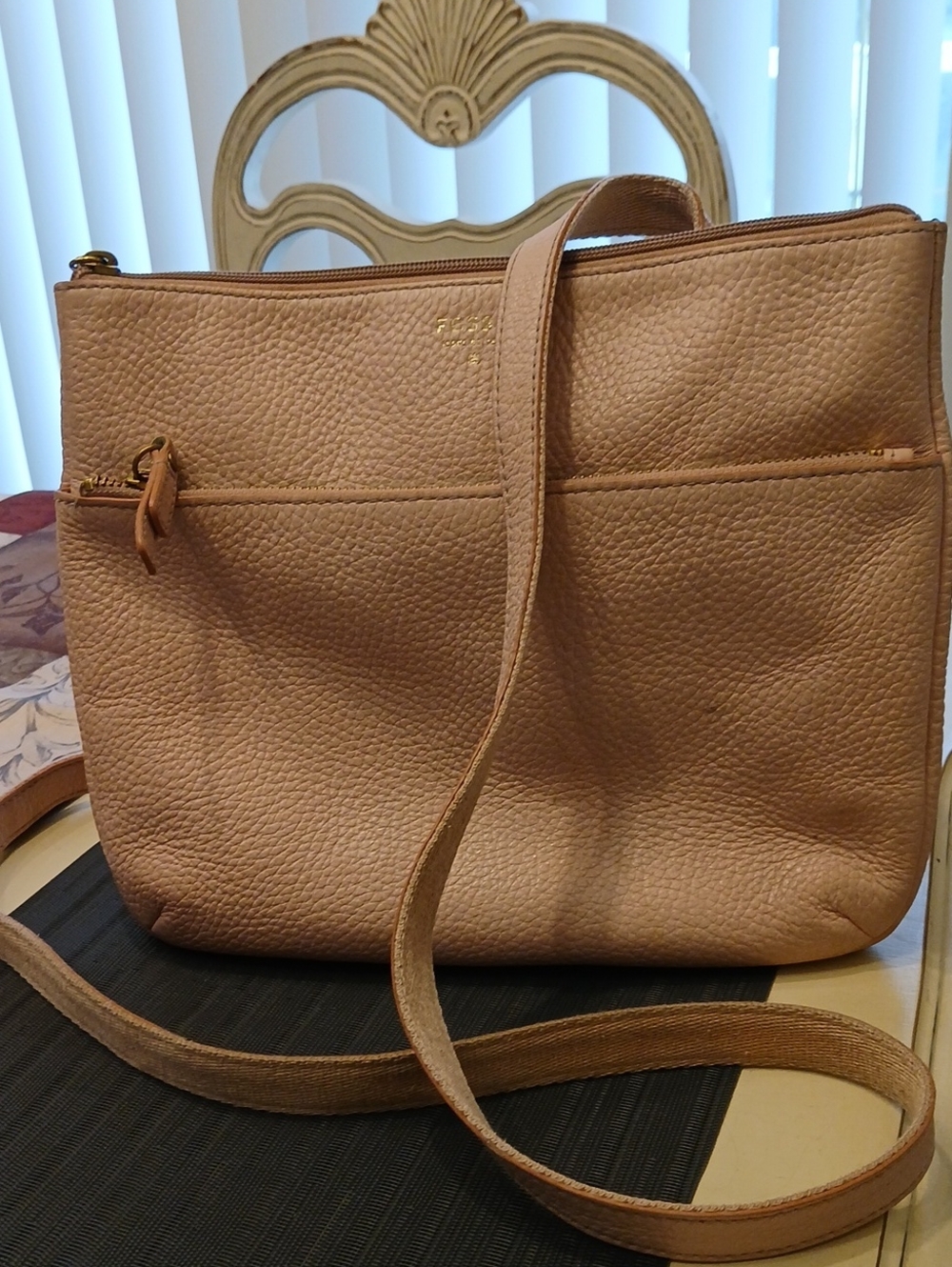 Unbranded Women's Tan Pebbled Leather Crossbody Bag